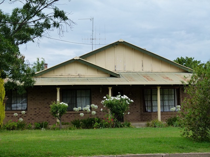 8 Prince Street, Forbes NSW 2871