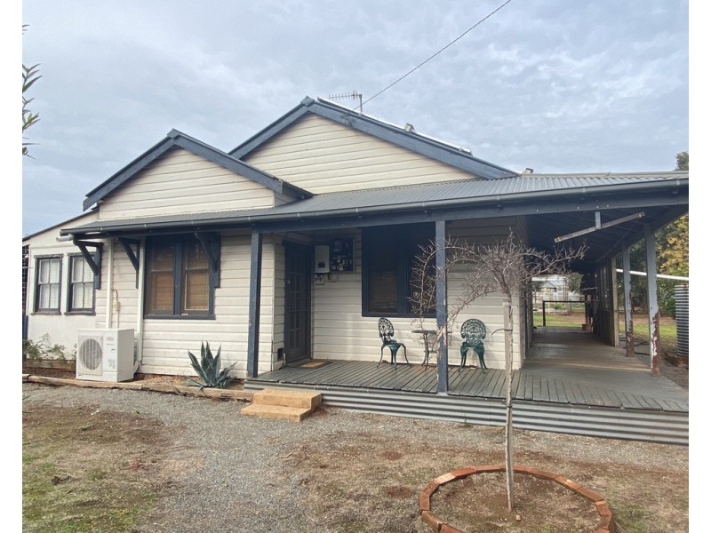 10 Goodwill Street, Condobolin NSW 2877