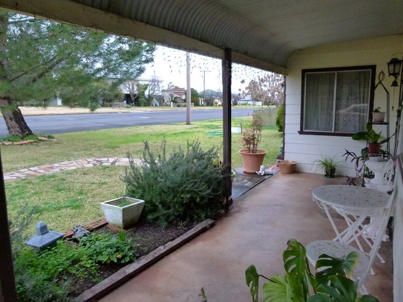 59 William, Forbes NSW 2871