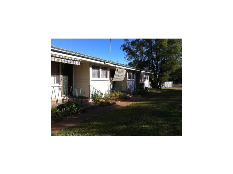 2/82-84 Derribong Street, Peak Hill NSW 2869