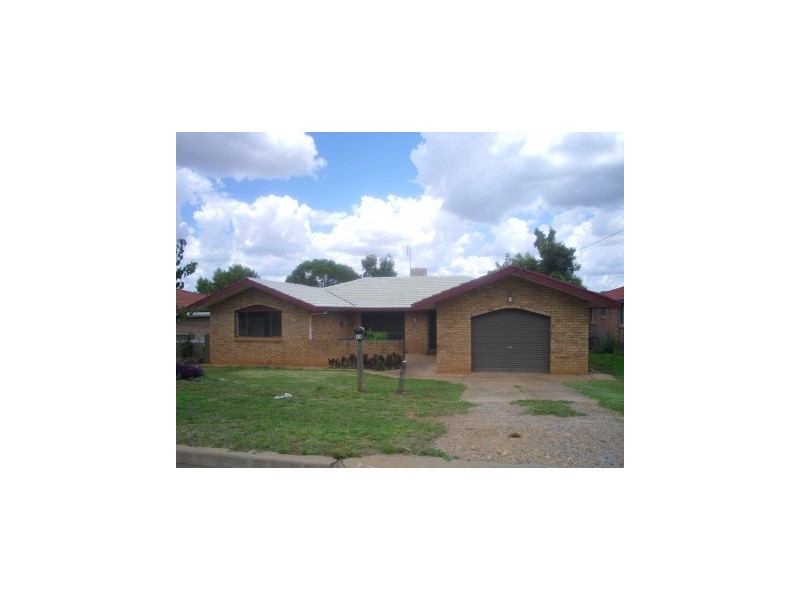 13 Want Street, Parkes NSW 2870