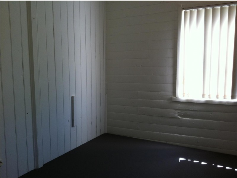 61 Orange Street, Parkes NSW 2870