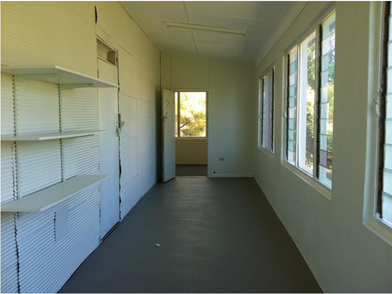 61 Orange Street, Parkes NSW 2870