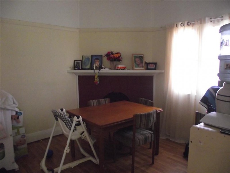 10 East Street, Parkes NSW 2870