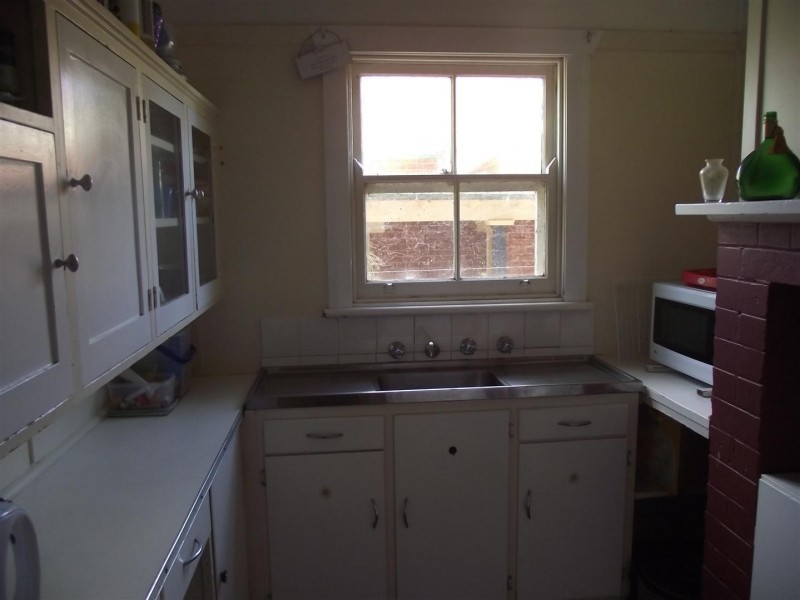 10 East Street, Parkes NSW 2870