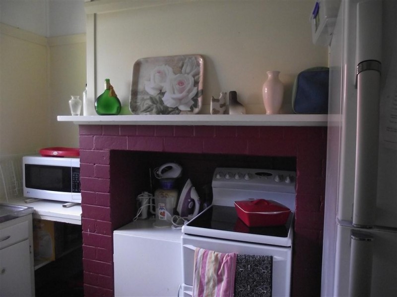 10 East Street, Parkes NSW 2870