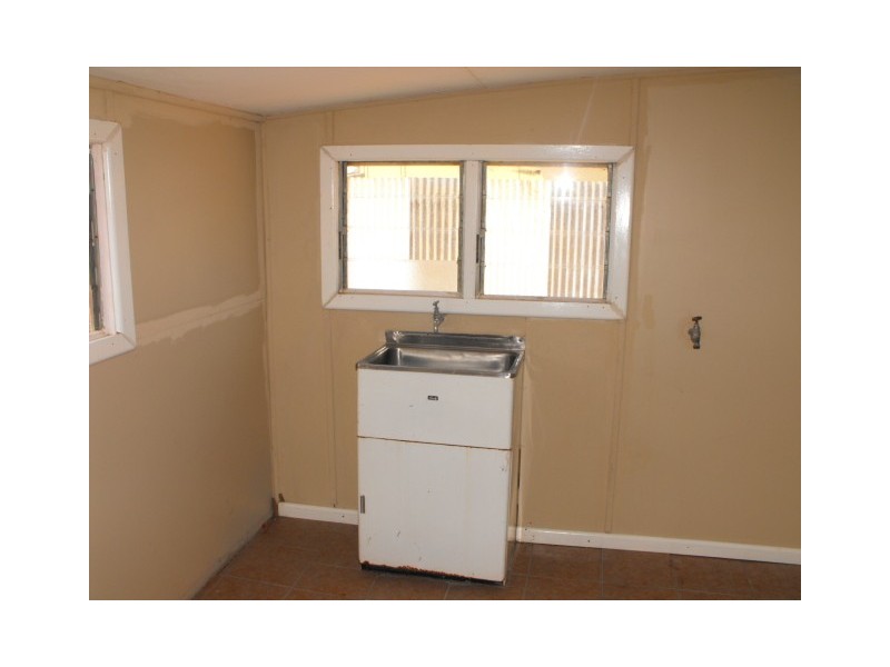 30 Station Street, Parkes NSW 2870