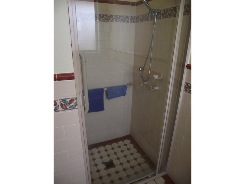 68 Best Street, Parkes NSW 2870