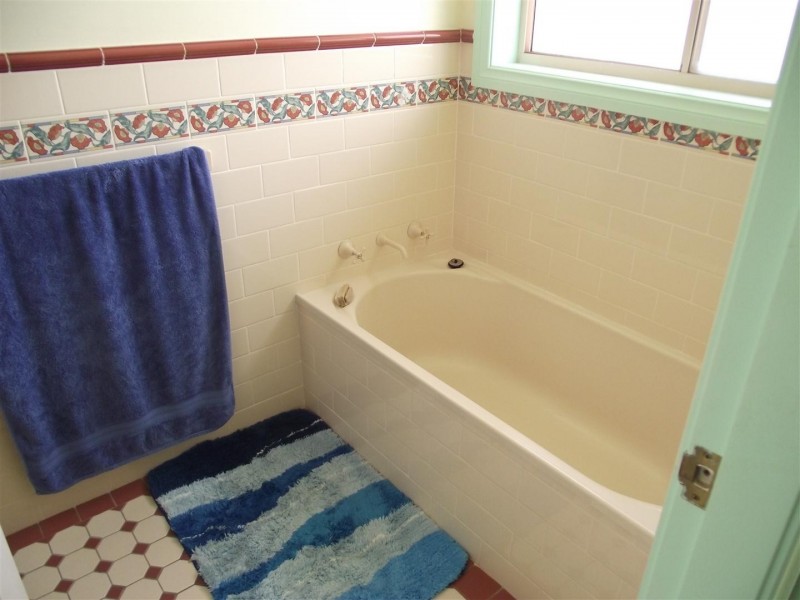 68 Best Street, Parkes NSW 2870