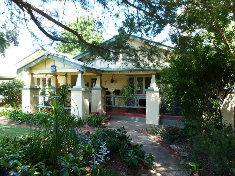 23 Clement Street, Forbes NSW 2871