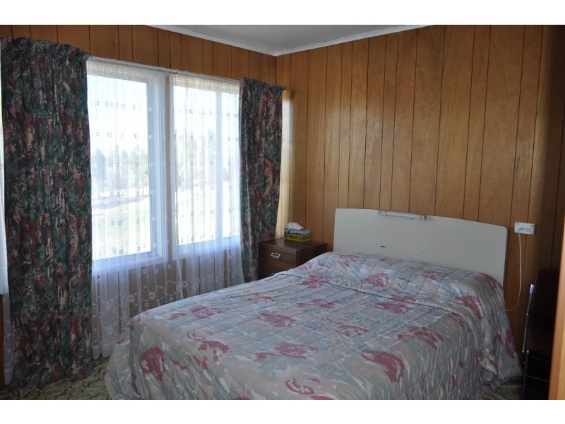 20 West street, Eugowra NSW 2806