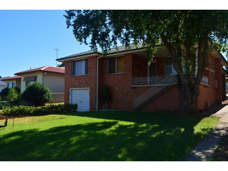 26 Moor Street, Parkes NSW 2870