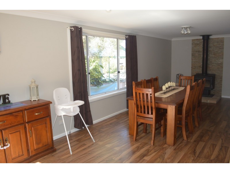 26 Moor Street, Parkes NSW 2870