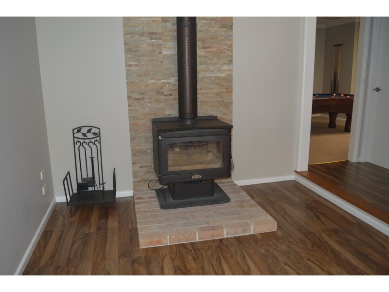 26 Moor Street, Parkes NSW 2870