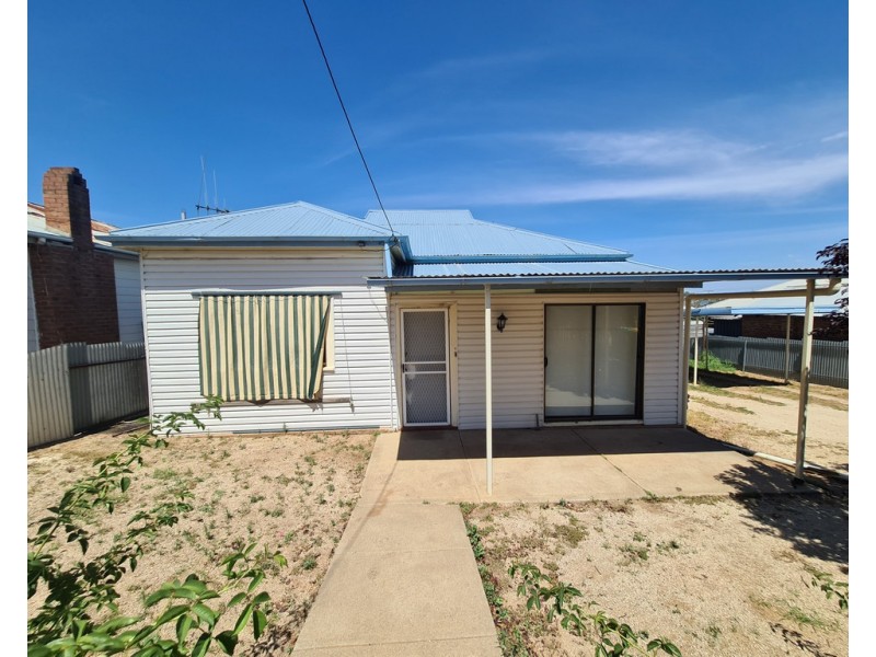 21 Jones Street, Parkes NSW 2870