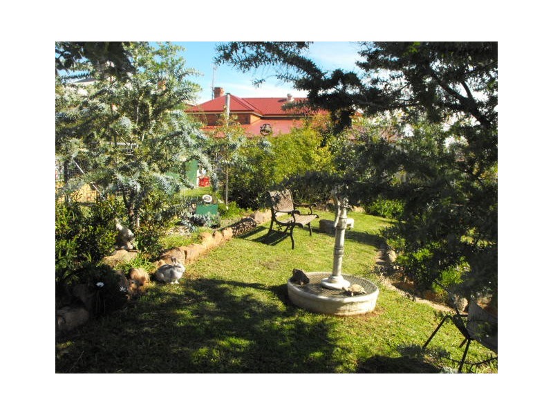 5 Park Street, Parkes NSW 2870