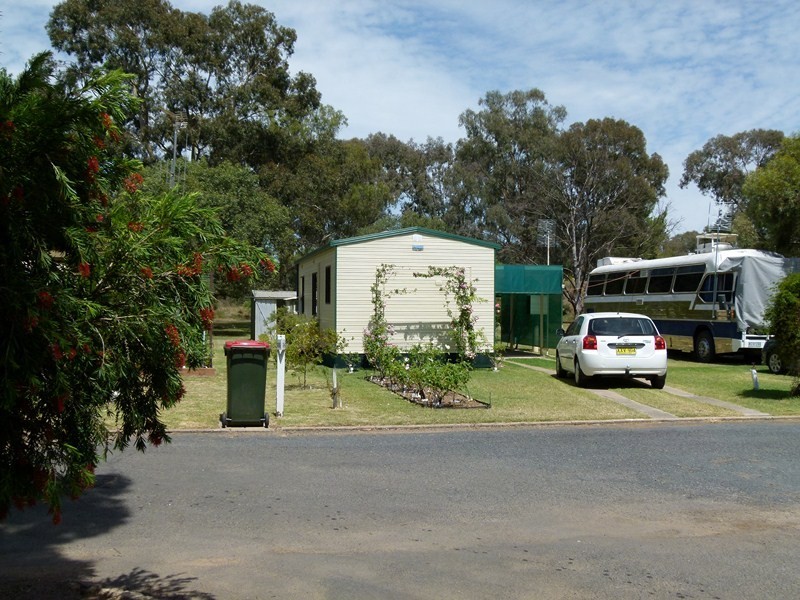 1 Cnr Newell Highway and River Rd, Forbes NSW 2871