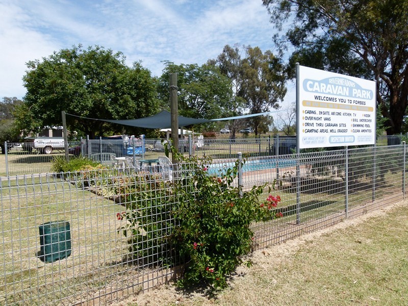 1 Cnr Newell Highway and River Rd, Forbes NSW 2871