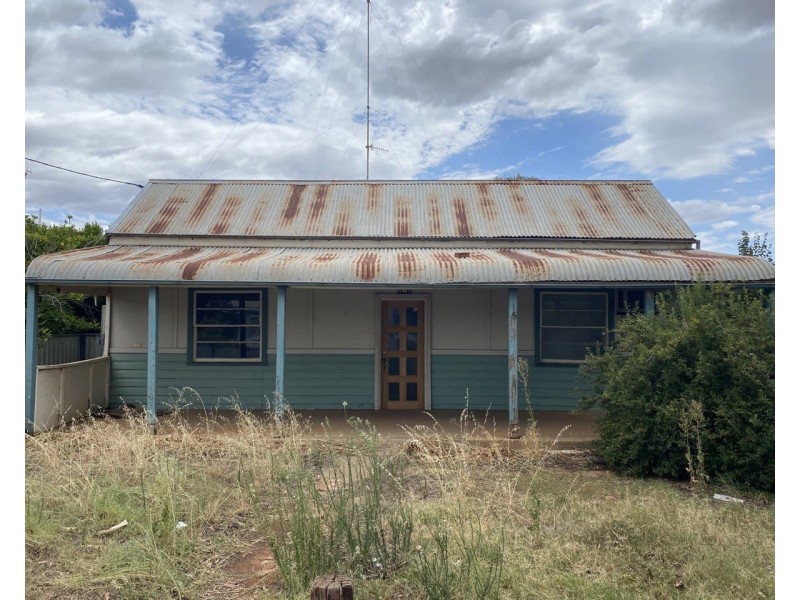 153 Bathurst Street, Condobolin NSW 2877