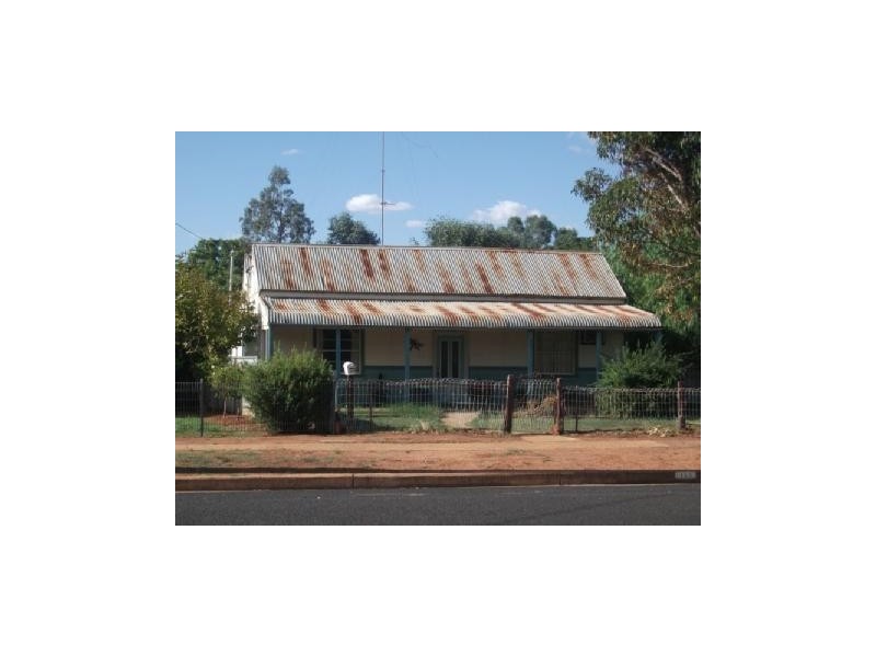153 Bathurst Street, Condobolin NSW 2877
