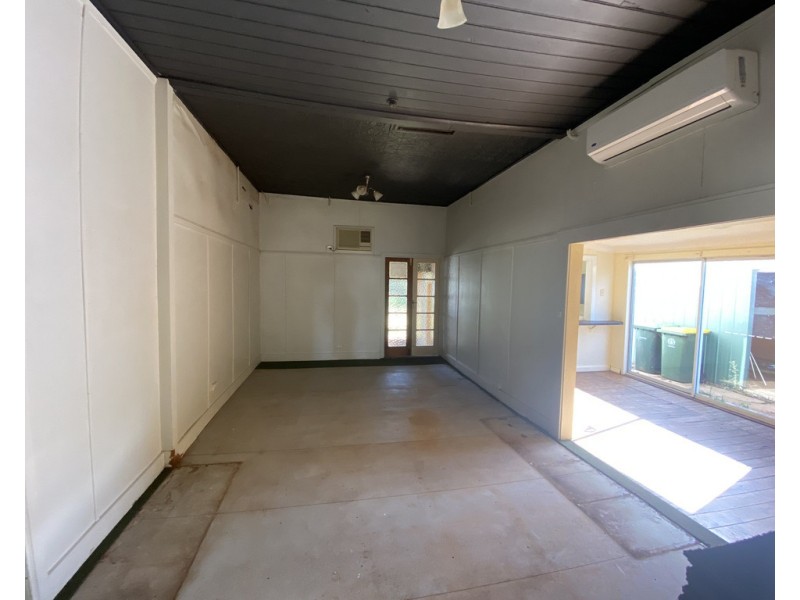 153 Bathurst Street, Condobolin NSW 2877