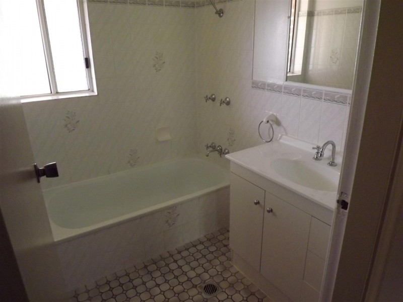 1 Danilenko Street, Parkes NSW 2870