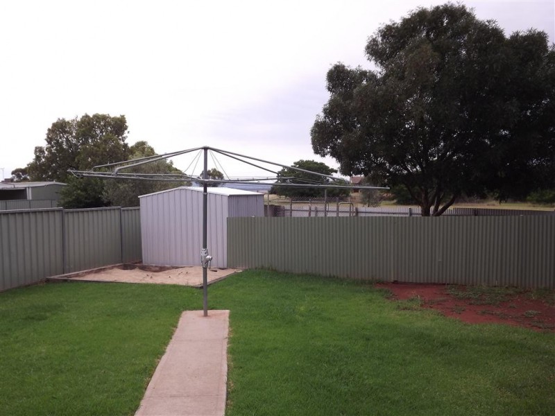 1 Danilenko Street, Parkes NSW 2870