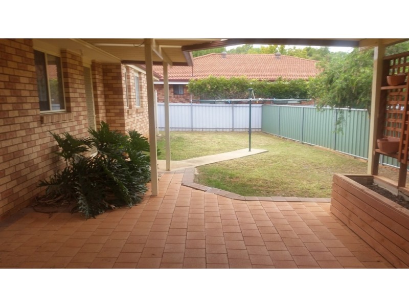 9 Orange Street, Parkes NSW 2870
