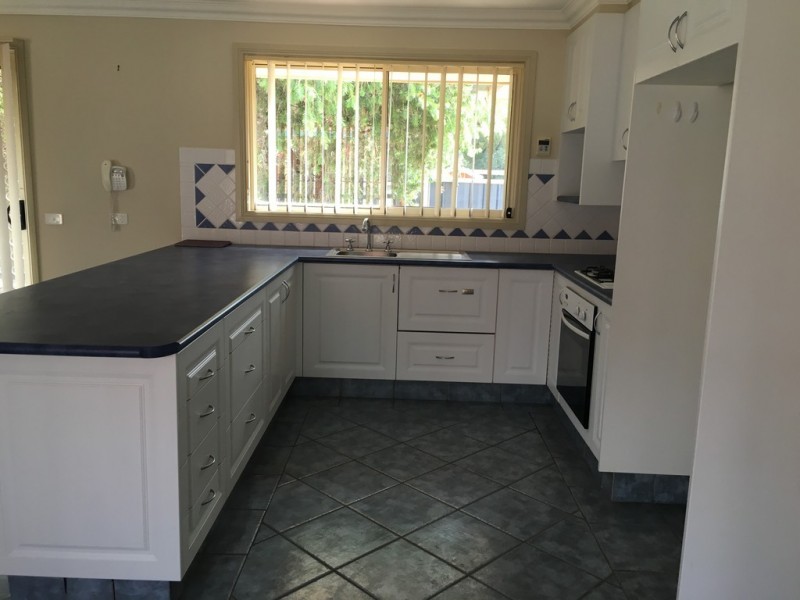 2/44 Brolgan Road, Parkes NSW 2870