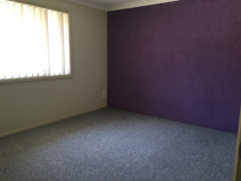 2/44 Brolgan Road, Parkes NSW 2870