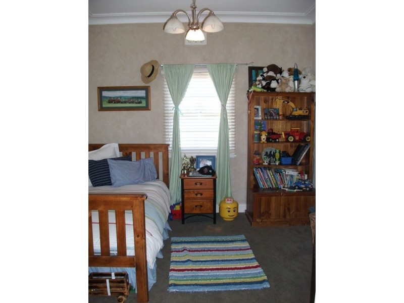 36 Melrose Street, Condobolin NSW 2877