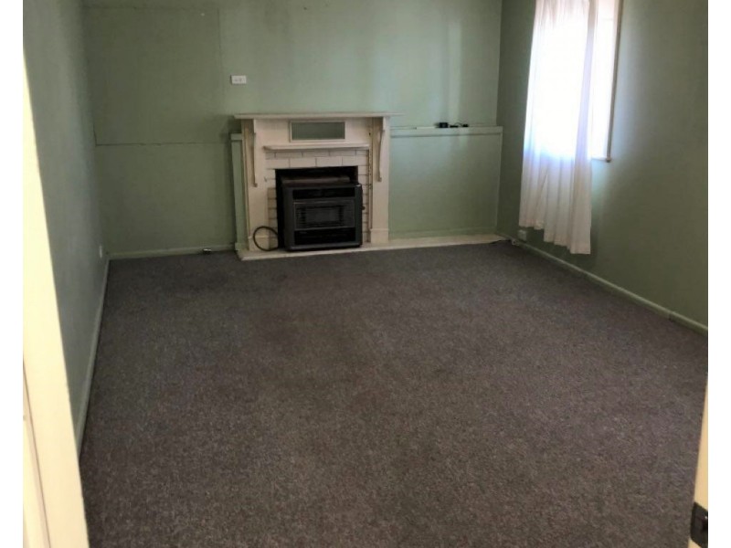 16 Gallop Avenue, Parkes NSW 2870