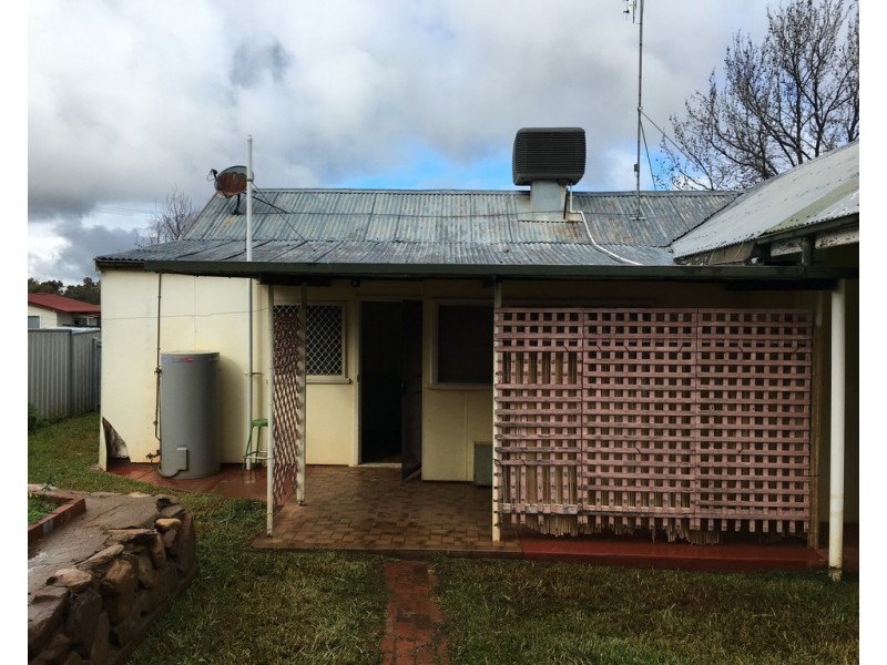 16 Gallop Avenue, Parkes NSW 2870