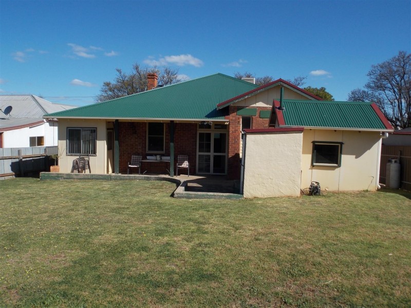 32 Elizabeth Street, Parkes NSW 2870