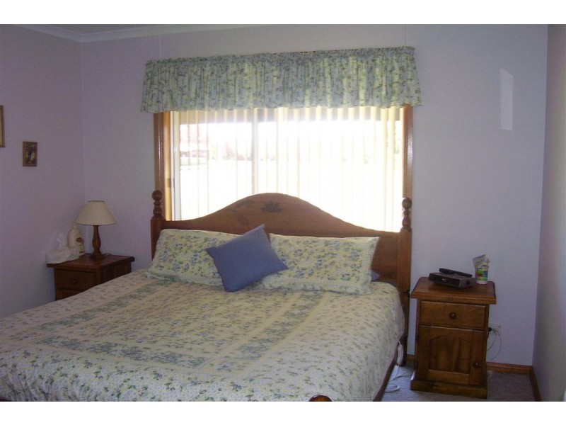 21 Koala Street, Parkes NSW 2870