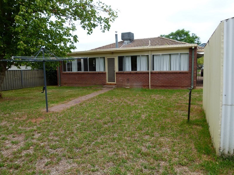31 Stonham Street, Forbes NSW 2871