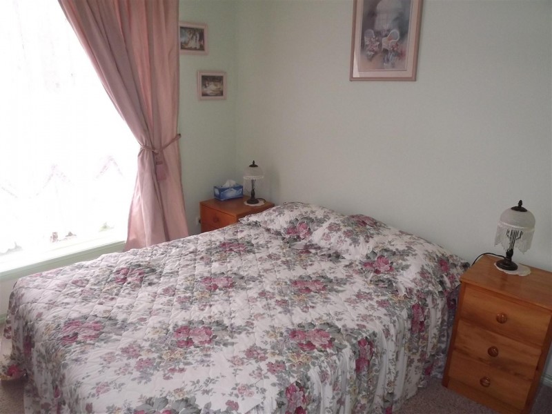 16 Georgefield Drive, Parkes NSW 2870