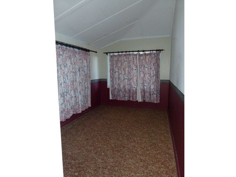 12 Renfree Street, Forbes NSW 2871