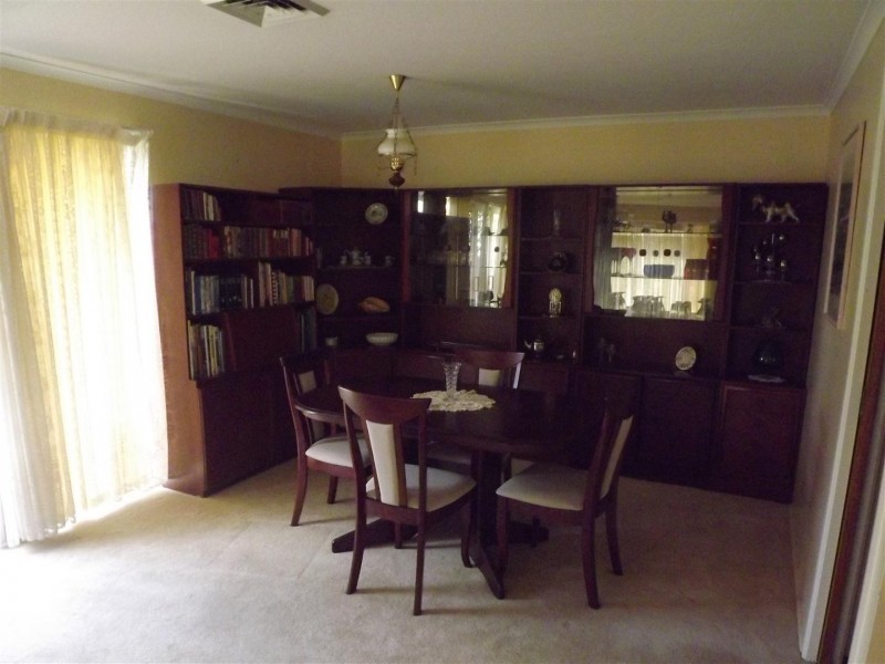 49 Barton Street, Parkes NSW 2870