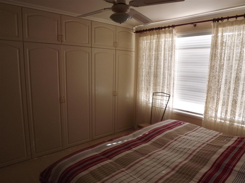 49 Barton Street, Parkes NSW 2870