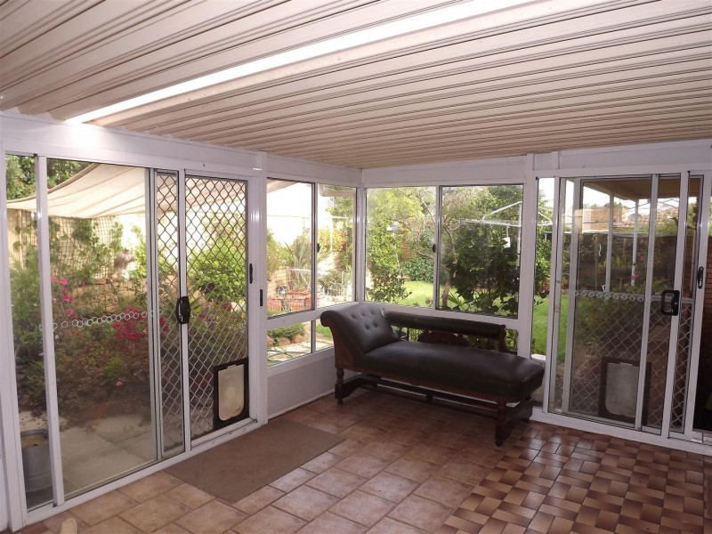 49 Barton Street, Parkes NSW 2870