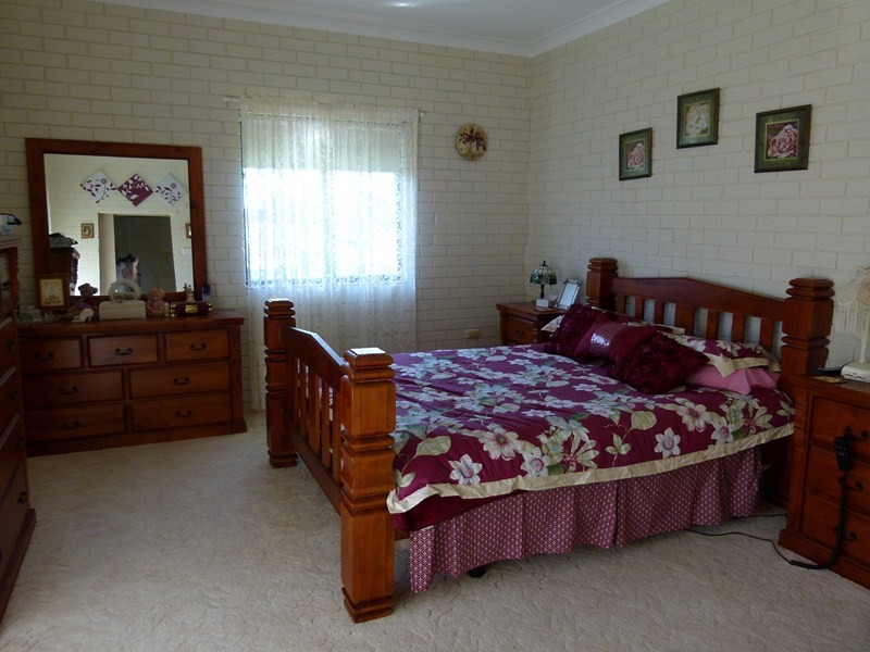 8-10 Palmer Cres., Forbes NSW 2871