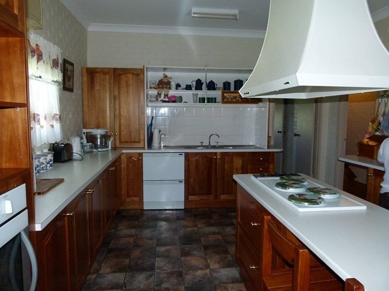 8-10 Palmer Cres., Forbes NSW 2871