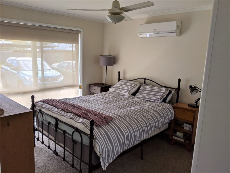 2 Friendship Place, Parkes NSW 2870