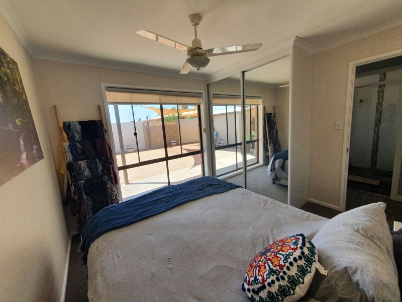 2 Friendship Place, Parkes NSW 2870