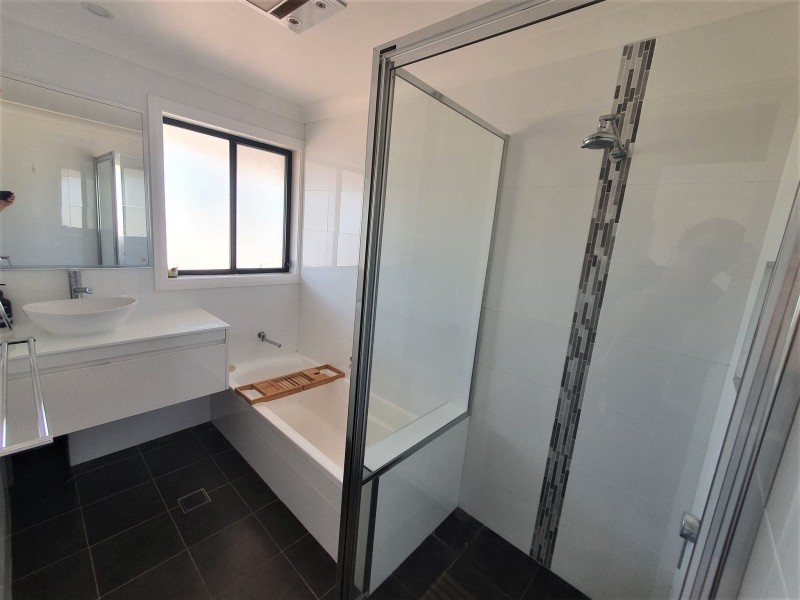 2 Friendship Place, Parkes NSW 2870
