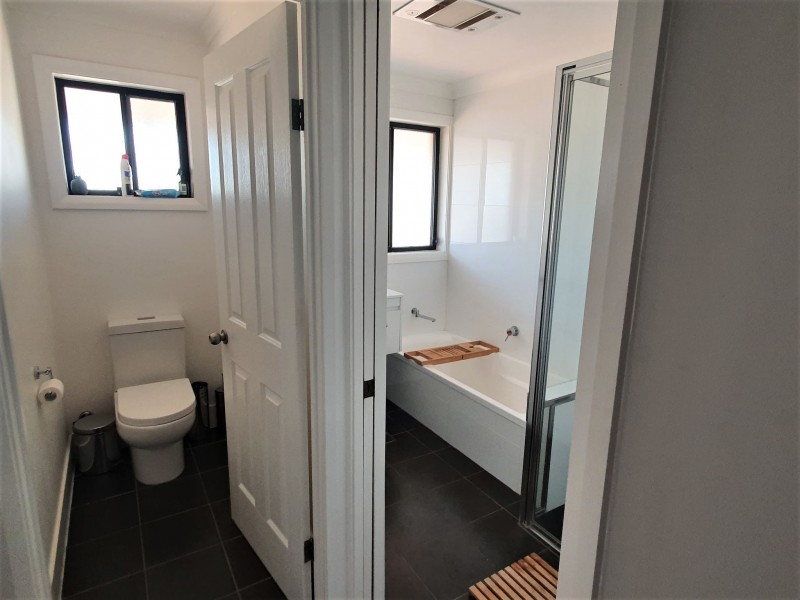 2 Friendship Place, Parkes NSW 2870