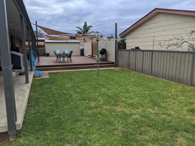 2 Friendship Place, Parkes NSW 2870
