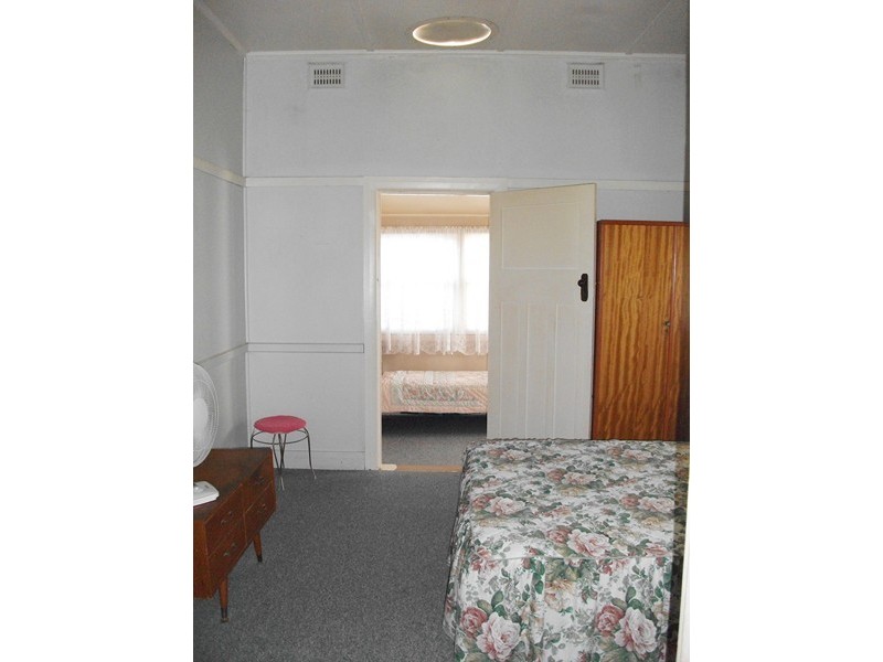 2 Harding Ave, Condobolin NSW 2877