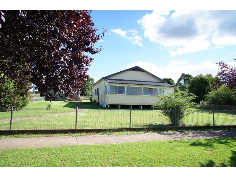 11 McLachlan Street, Cumnock NSW 2867